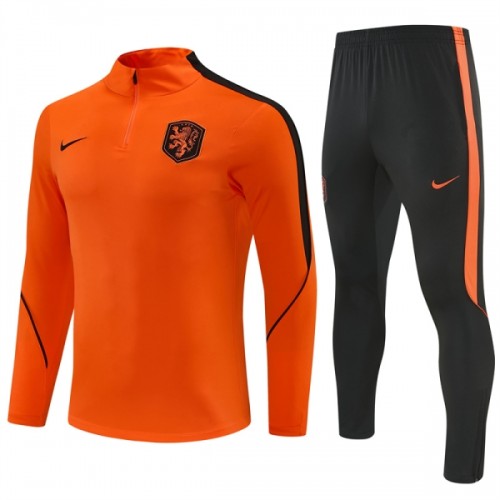 Nederländerna Trainings Sweatshirt Quarter-Zip 2026-27 Orange Nederländerna Trainings Sweatshirt Quarter-Zip 2026-27 Orange