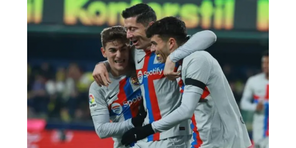 Barcelona leder La Liga med 11 poäng