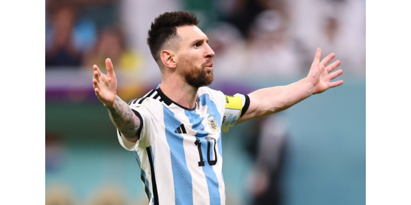 Messi inleder slutskedet av världscupen