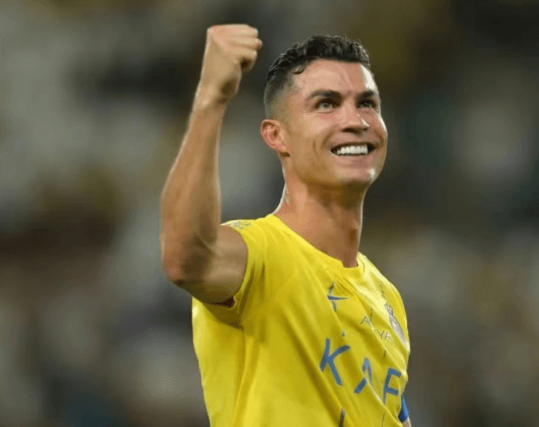 Ronaldo förnyar kontraktet för att förbereda sig för VM 2026