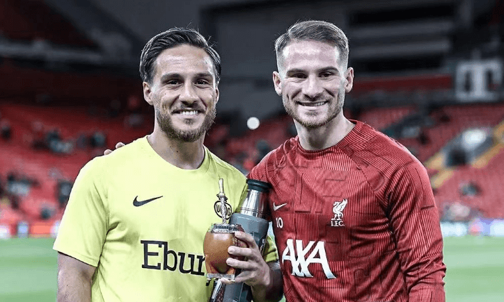 Liverpool vinner två matcher i rad, bröderna McAllister tävlar på samma plan