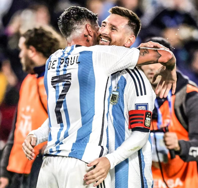 Messi gör mål för att hjälpa Argentina att få en bra start i VM-kvalet