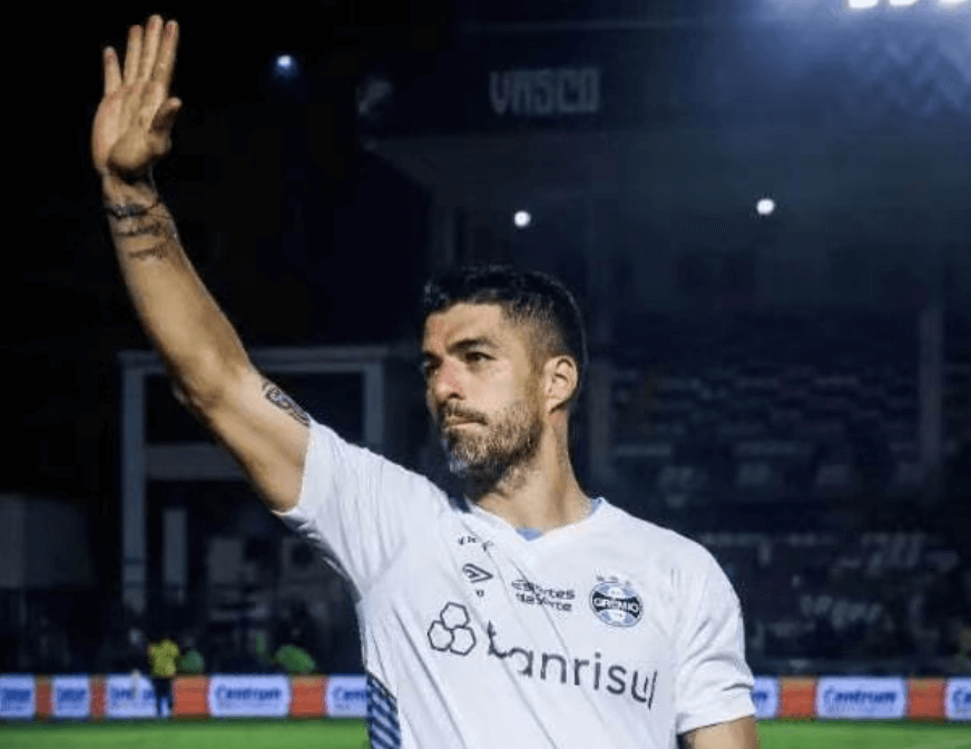 Suarez gjorde ett hattrick på 19 minuter för att hjälpa laget att vända segern