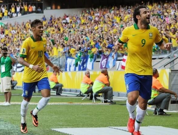 VM-favoriter, Brasilien toppar listorna